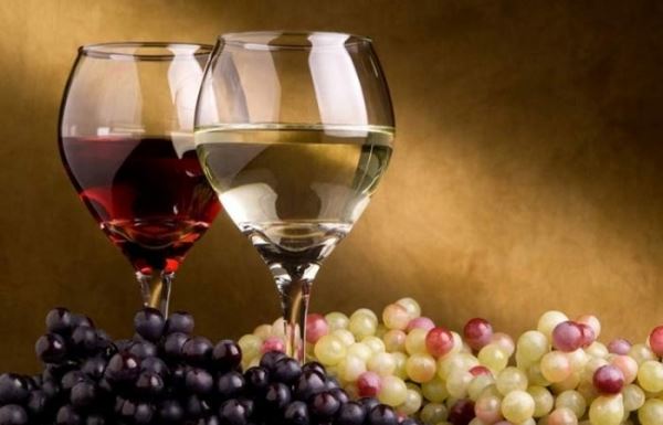 Как отличить поддельное вино от натурального